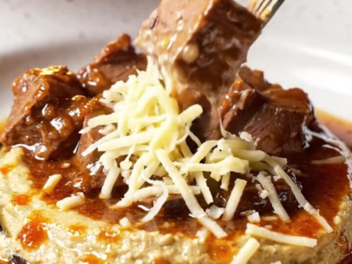 Hünkar Beğendi with tender braised veal over creamy eggplant puree