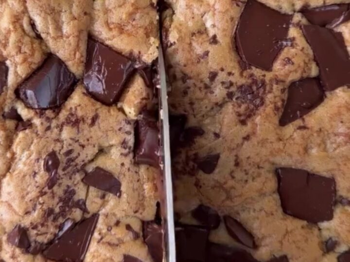 Golden brown chocolate chip blondies with flaky sea salt on top