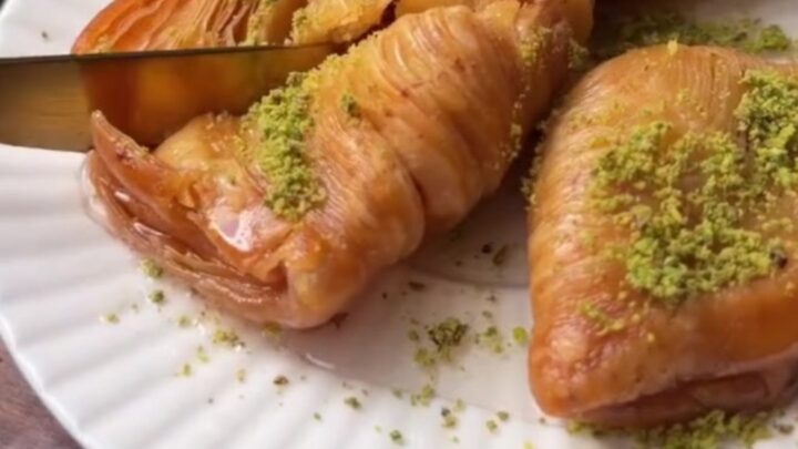 Crispy Turkish mussel baklava with lemon syrup and pistachios