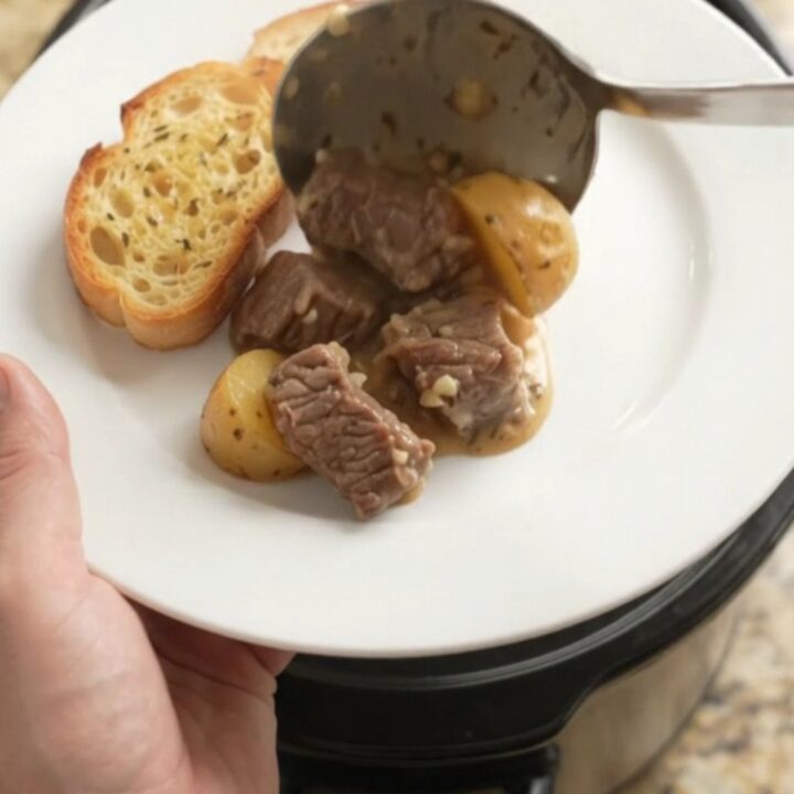 Slow cooker sirloin tips with baby potatoes and creamy Gruyère sauce