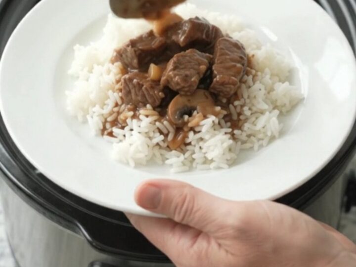 Slow cooker sirloin tips with portobellos and shallots in bourbon gravy