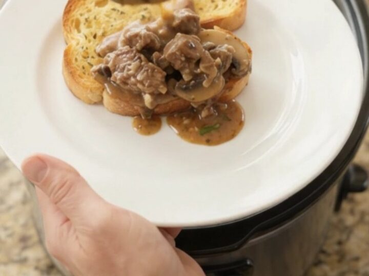 Slow-cooker sirloin tips in a creamy Gruyère sauce with mushrooms and shallots, served on toasted brioche.