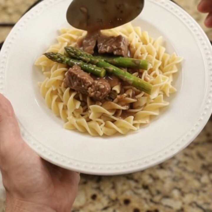 Slow cooker sirloin tips and asparagus in creamy gravy