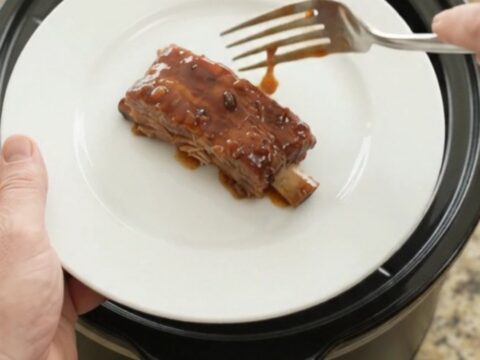 Slow cooker apple cider molasses country pork ribs with apples and glaze