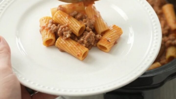 Bubbling Crockpot rigatoni with melted cheese and pepperoni