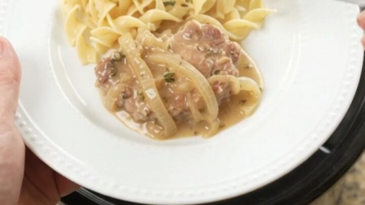 Slow cooker pork chops with creamy onion sauce
