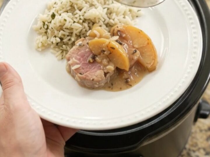 Slow cooker pork medallions with apples in creamy Parmesan sauce