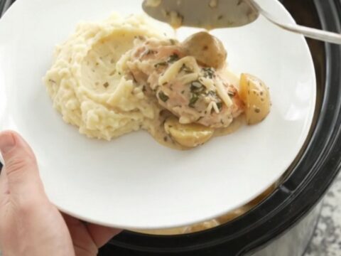 Slow cooker chicken and potatoes in creamy Gruyère sauce