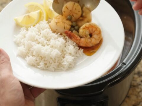 Slow cooker bayou butter lemon capers sea scallops with shrimp in a rich red sauce